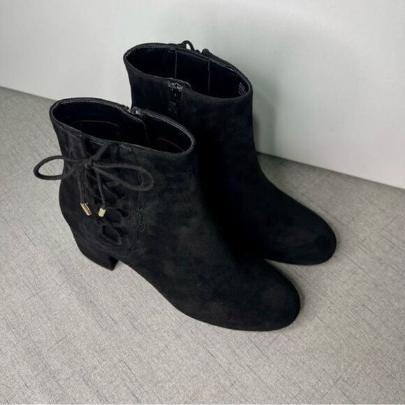 Cole Haan Black Suede Leah Bootie Lace Up Block Heel New 10 - Picture 8 of 11